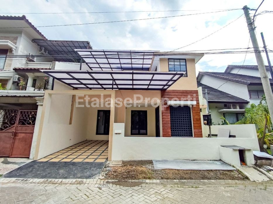 Foto properti Dijual Rumah Siap Huni Babatan Pratama Wiyung Surabaya Barat 1