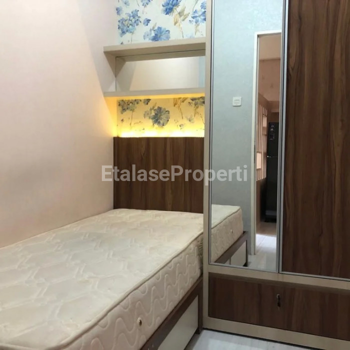 Foto properti Jual Murah Apartment Puncak Dharmahusada Furnished 2 BR Bagus 3