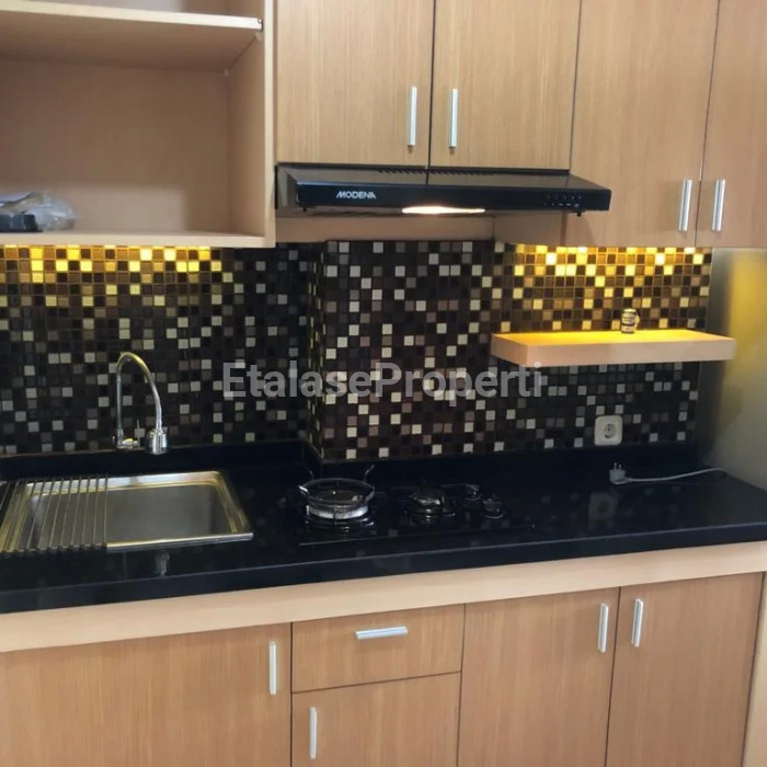 Foto properti Jual Murah Apartment Puncak Dharmahusada Furnished 2 BR Bagus 7
