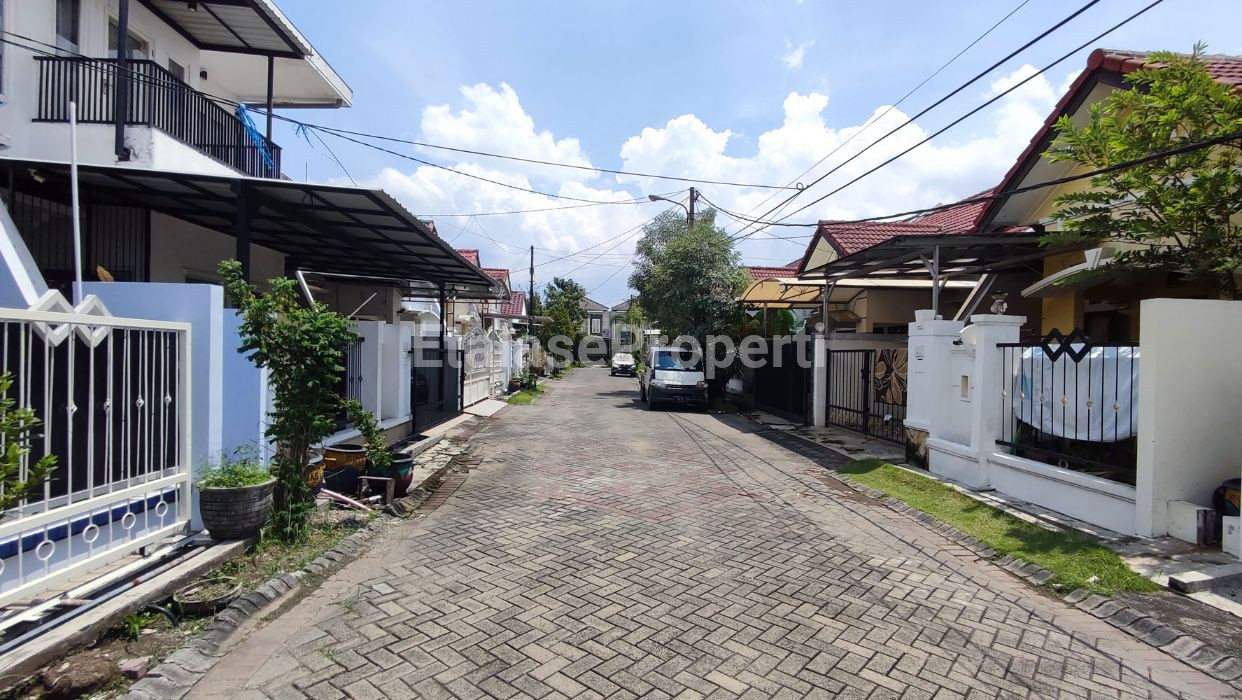 Foto properti Dijual Rumah Graha Sampurna Indah Wiyung 9