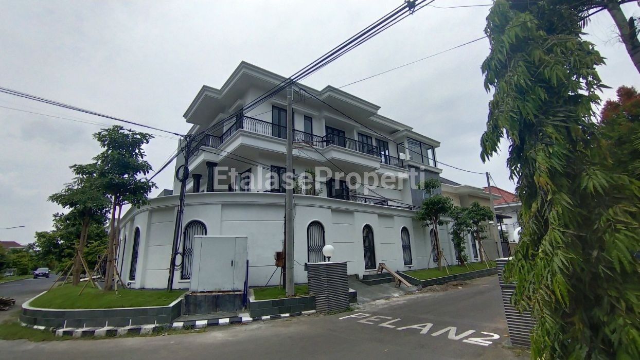 Foto properti Sultan Surabaya Jual Rumah Baru Dan Mewah Di Sutorejo Prima 1