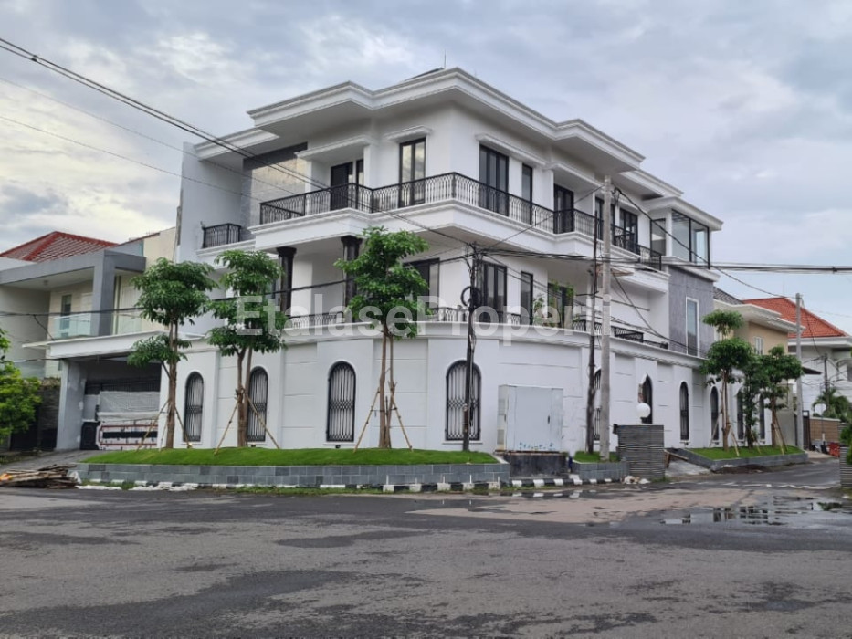 Foto properti Sultan Surabaya Jual Rumah Baru Dan Mewah Di Sutorejo Prima 2