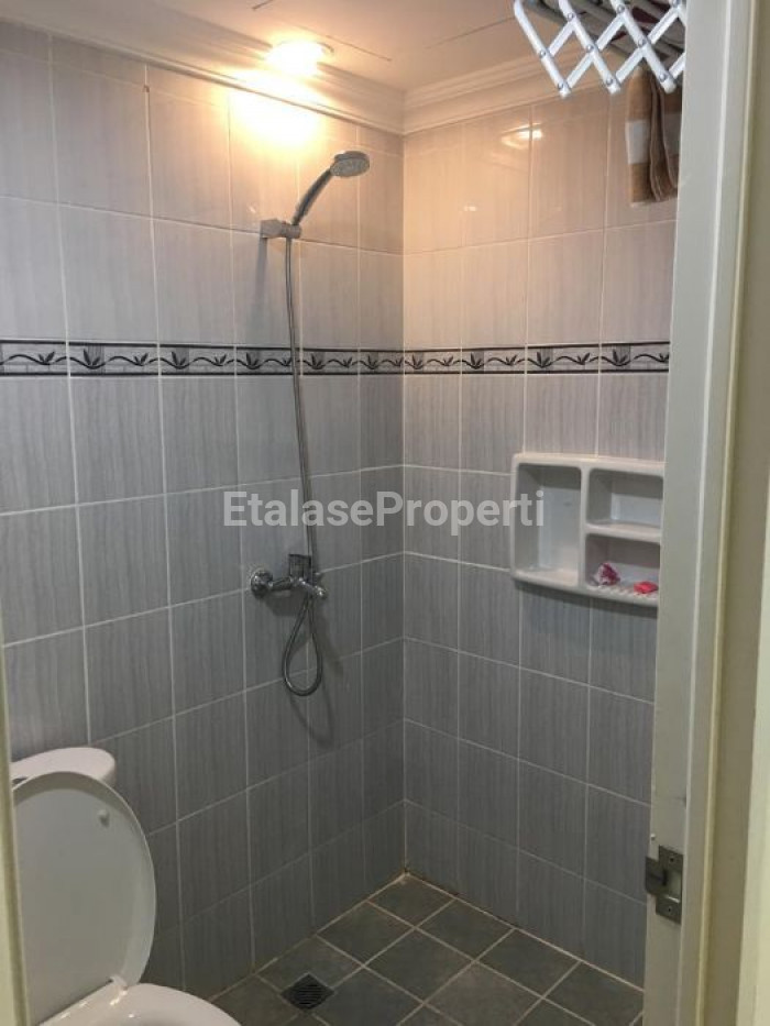 Foto properti Puncak Dharmahusada Studio Furnished Baru Gress  View Suramadu 3