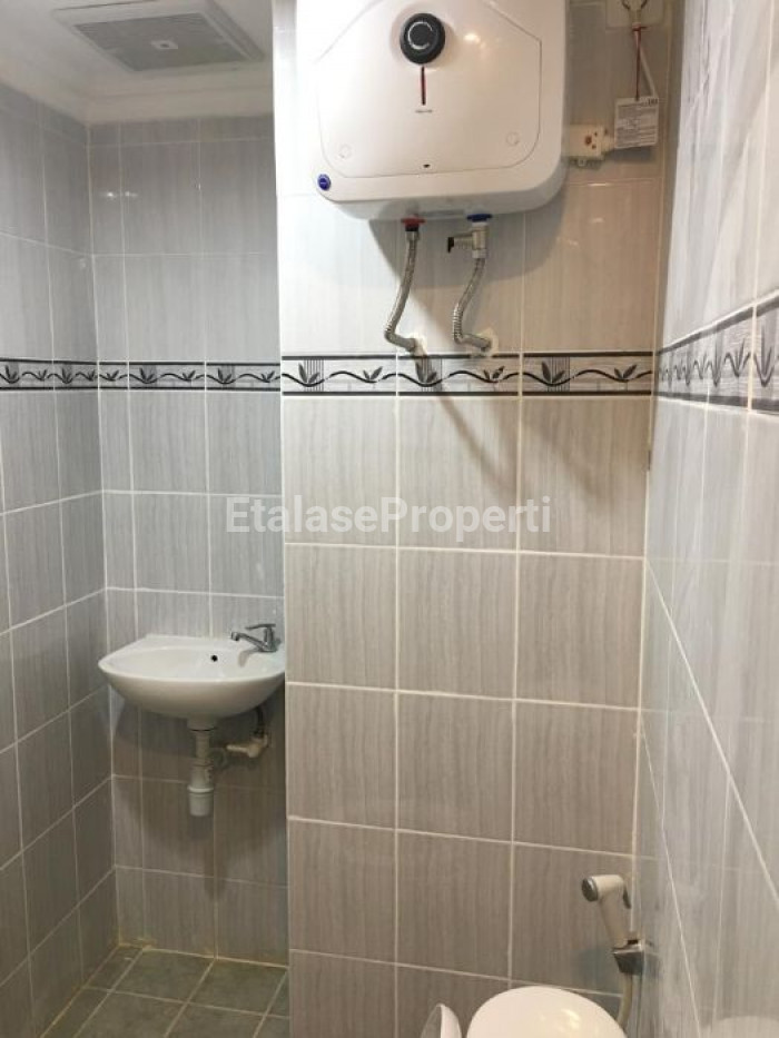 Foto properti Puncak Dharmahusada Studio Furnished Baru Gress  View Suramadu 4