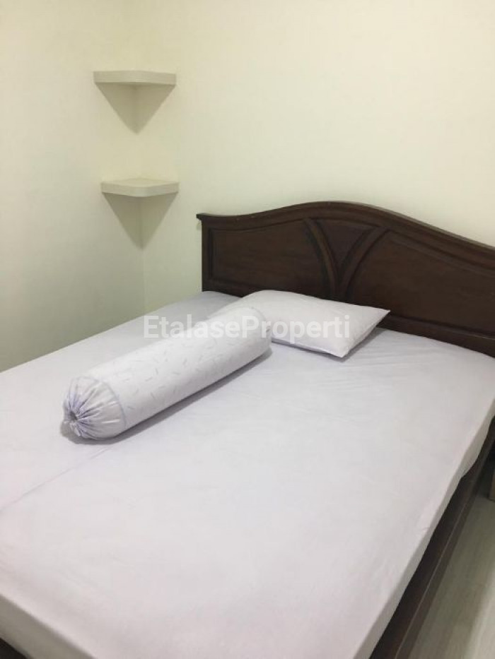 Foto properti Puncak Dharmahusada Studio Furnished Baru Gress  View Suramadu 7