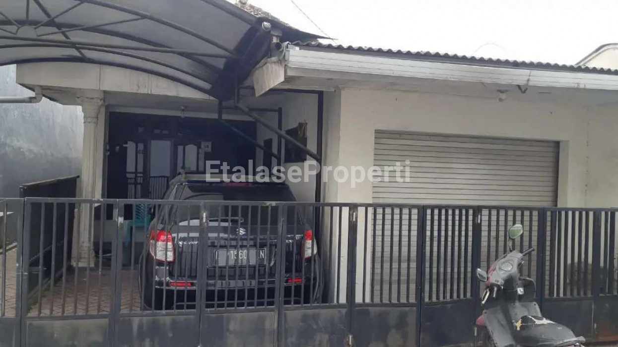 Foto properti Rumah Beserta Toko Di Brigjen Katamso Waru Sidoarjo Dijual Cepat 1