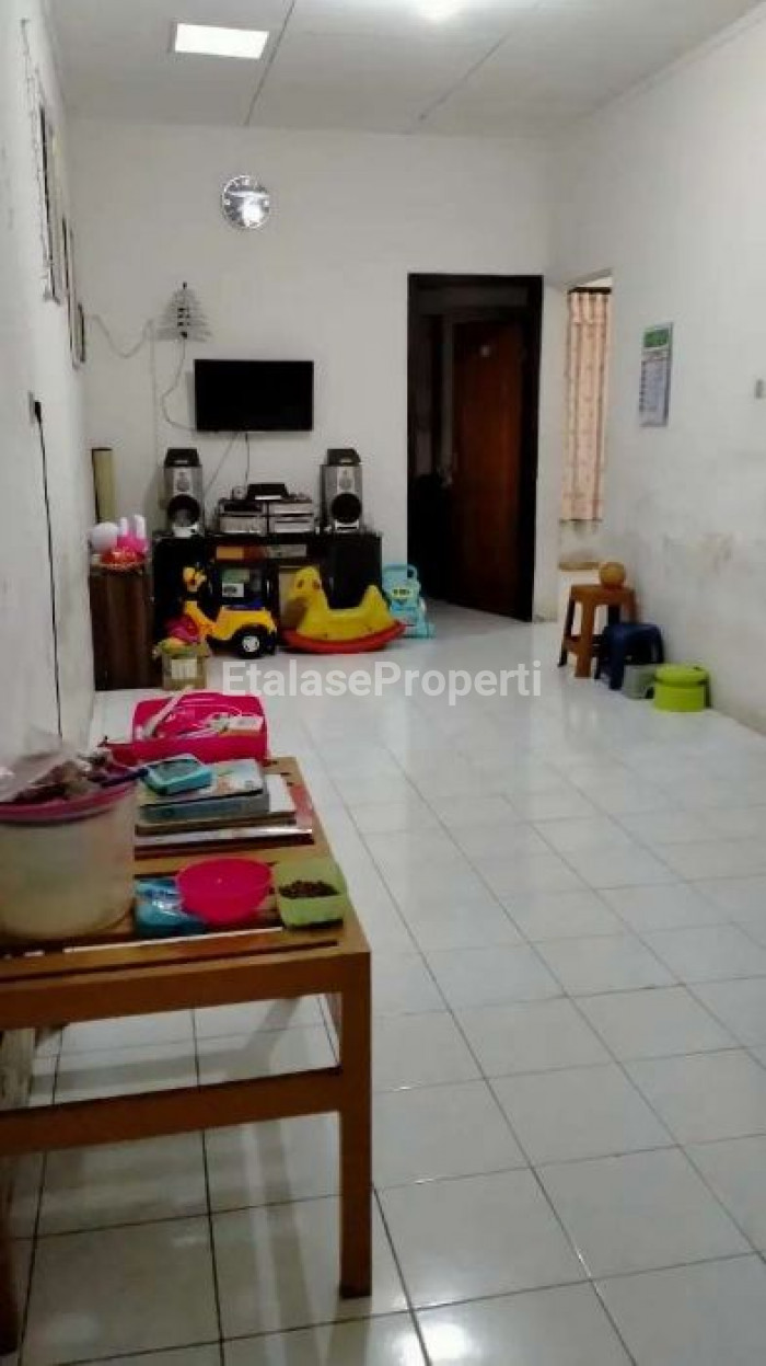 Foto properti Rumah Beserta Toko Di Brigjen Katamso Waru Sidoarjo Dijual Cepat 2