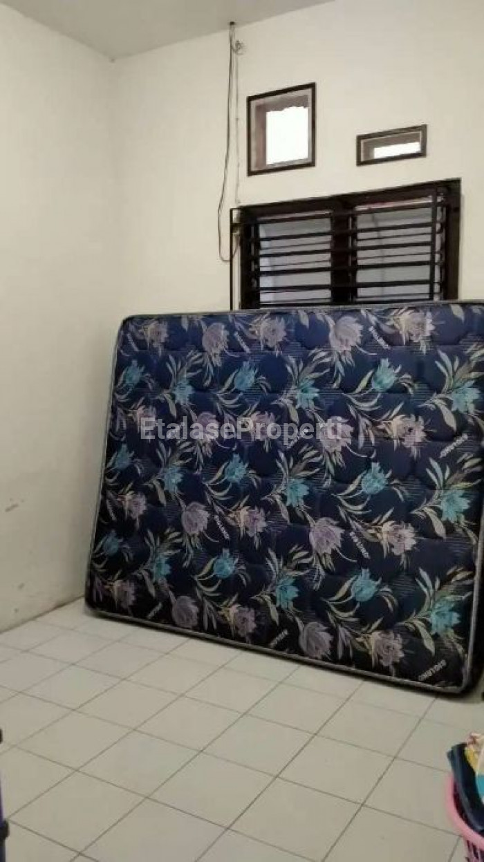 Foto properti Rumah Beserta Toko Di Brigjen Katamso Waru Sidoarjo Dijual Cepat 3