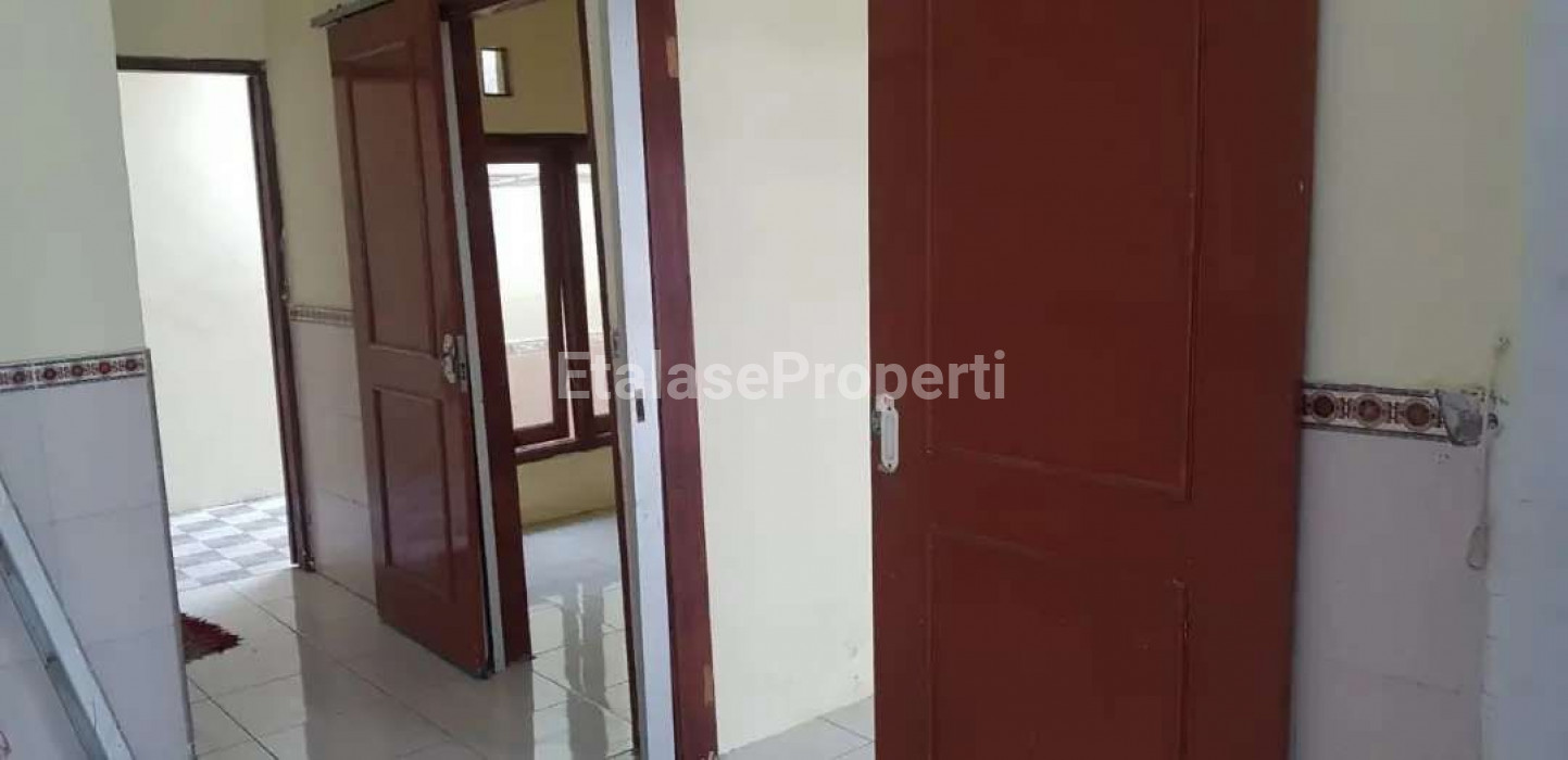 Foto properti Berani Nego !! Rumah Minimalis Di Griya Amerta Regency Rungkut 5