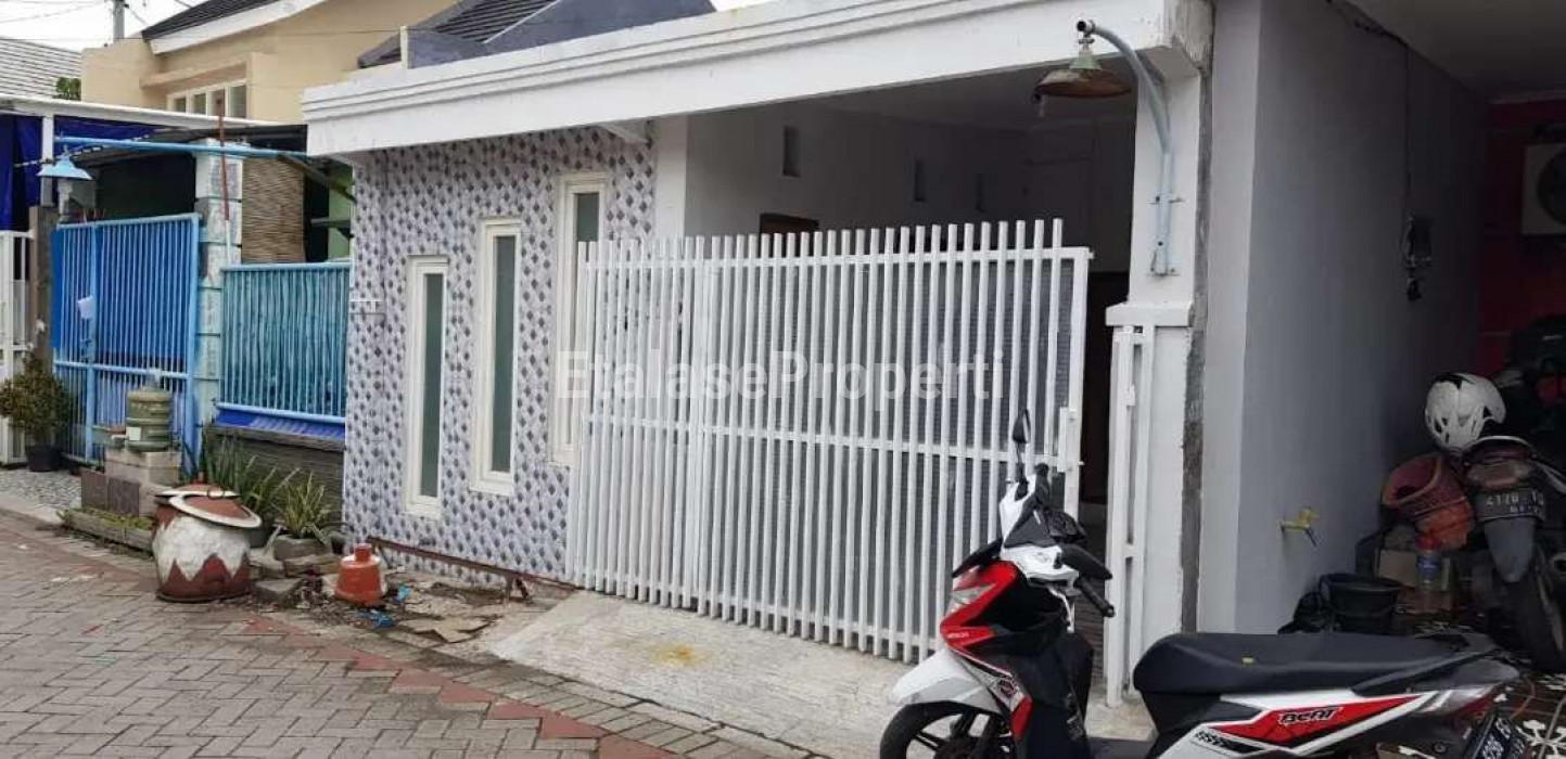 Foto properti Berani Nego !! Rumah Minimalis Di Griya Amerta Regency Rungkut 1