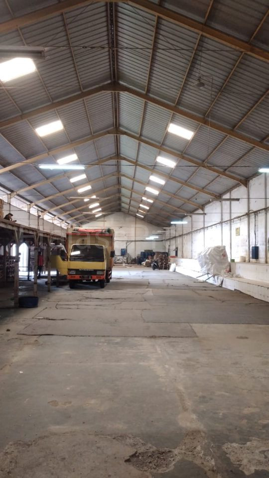 Foto properti Gudang Raya Kedamen (tan Lina) 3