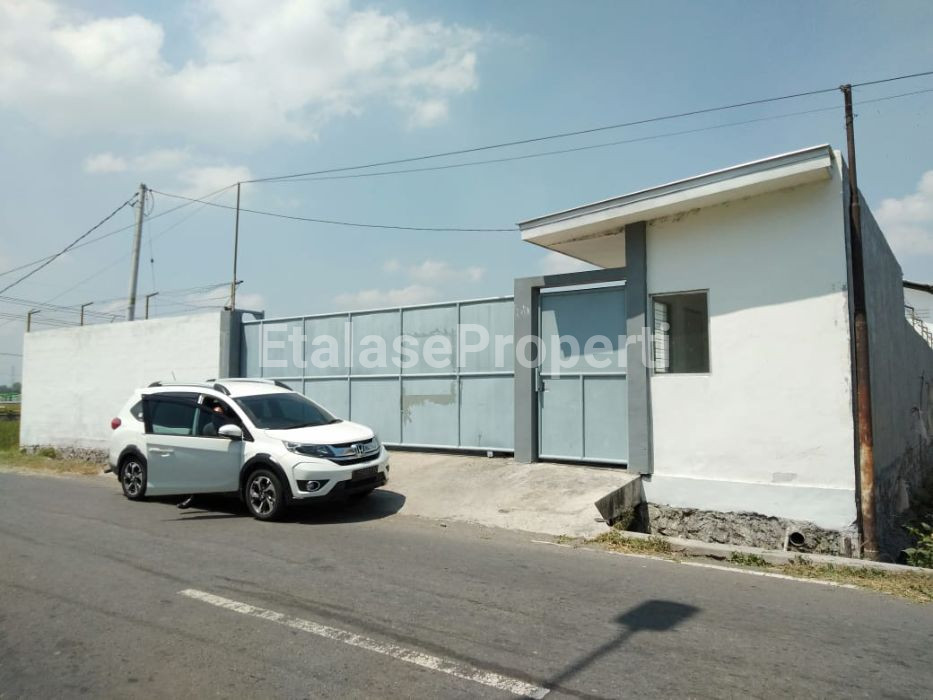 Foto properti Gudang Baru Mojokerrto Siap Huni Bagus 3