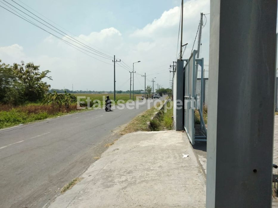 Foto properti Gudang Baru Mojokerrto Siap Huni Bagus 5