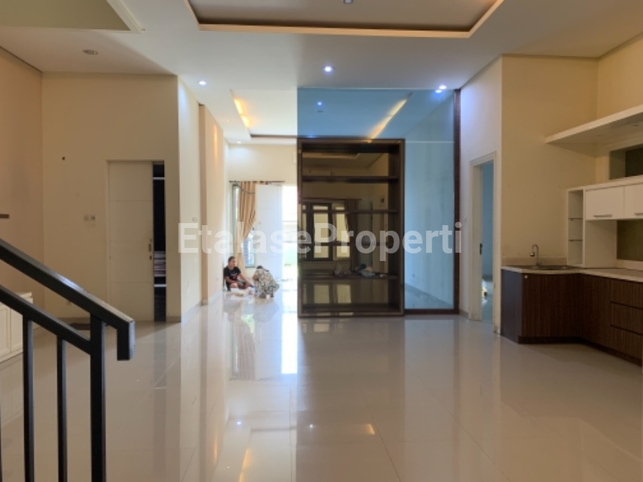 Foto properti Disewakan Rumah Manyar Tirtoasri Row Jalan 3 Moil 5