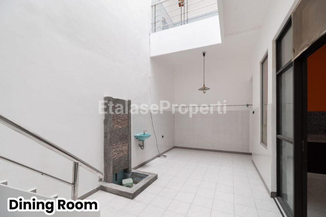 Foto properti TURUN HARGA RUMAH BARU RENOVASI ! Jual Rumah Siap Huni Klampis Harapan 7