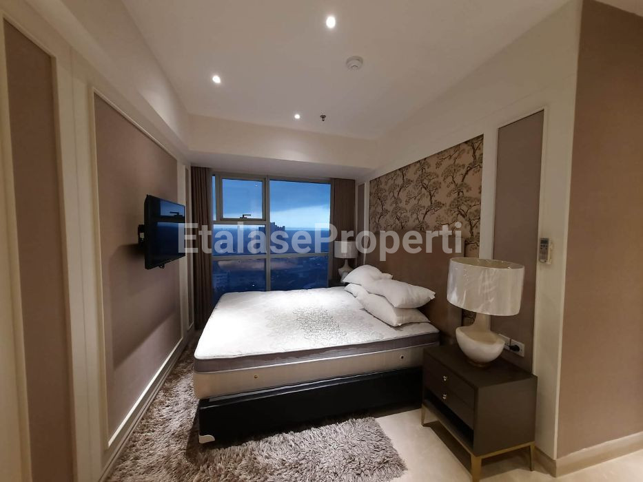 Foto properti View Pojok, Dengan Luxurious Furniture Kelas Atas Apartemen One Icon Residence 3 Bedroom 8