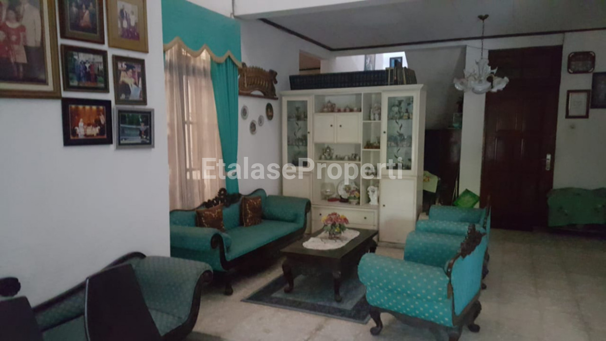 Foto properti Jual Rumah Nyaman Dan Dekat Jalan Utama Di Jl. Sarono Jiwo, Surabaya. 4
