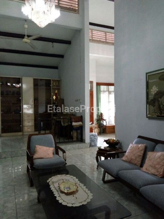 Foto properti Jual Rumah Nyaman Dan Dekat Jalan Utama Di Jl. Sarono Jiwo, Surabaya. 5