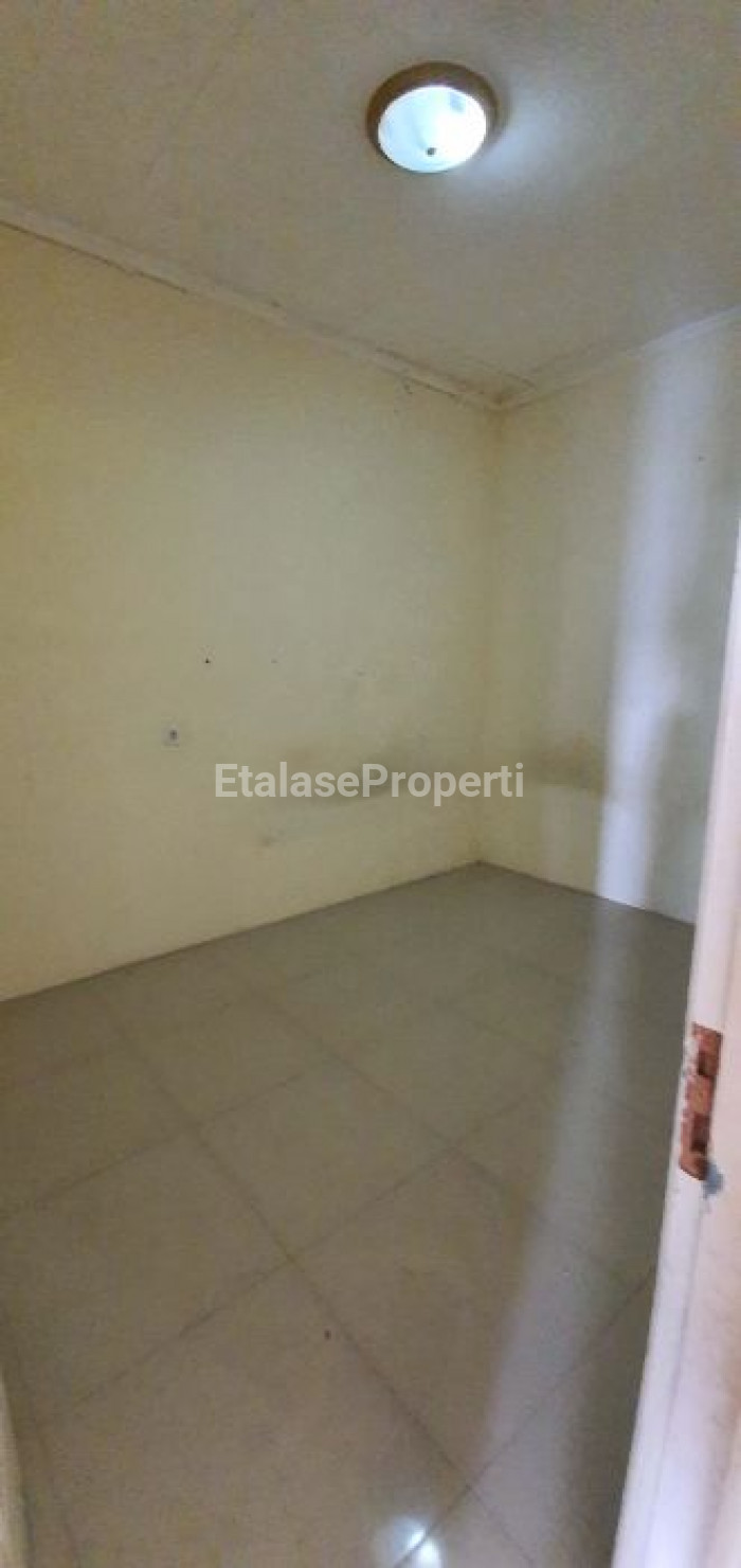 Foto properti Dijual Rumah Bekas Home Industri, Harga Hitung Tanah Saja 5