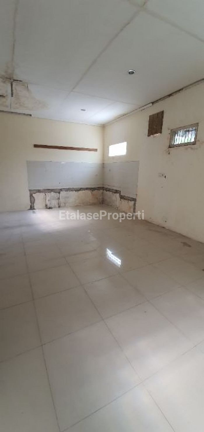 Foto properti Dijual Rumah Bekas Home Industri, Harga Hitung Tanah Saja 6