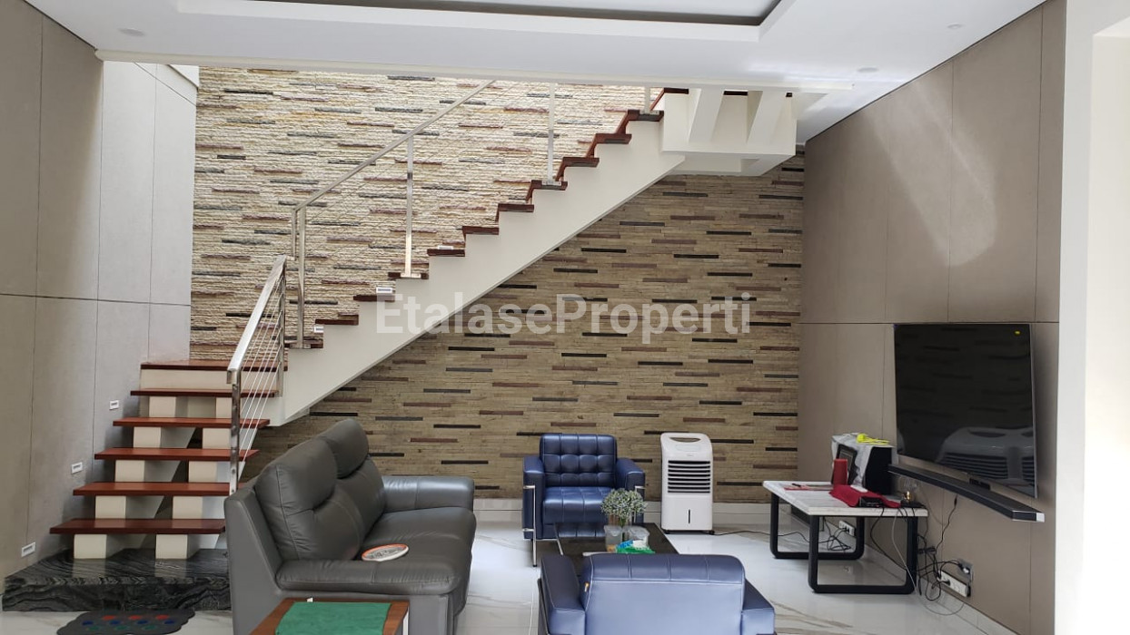 Foto properti Dijual Rumah Full Furnish Di Baruk Utara 3