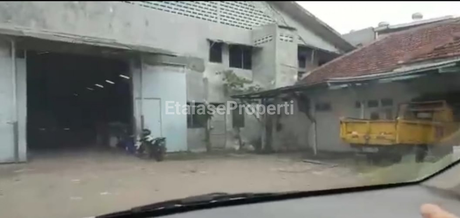 Foto properti Jual Pabrik / Gudang Siap Pakai Surabaya Utara 1
