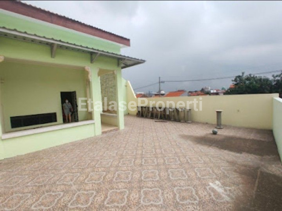 Foto properti Disewakan Rumah Baru 2 Lantai Ngagel Mulyo 2