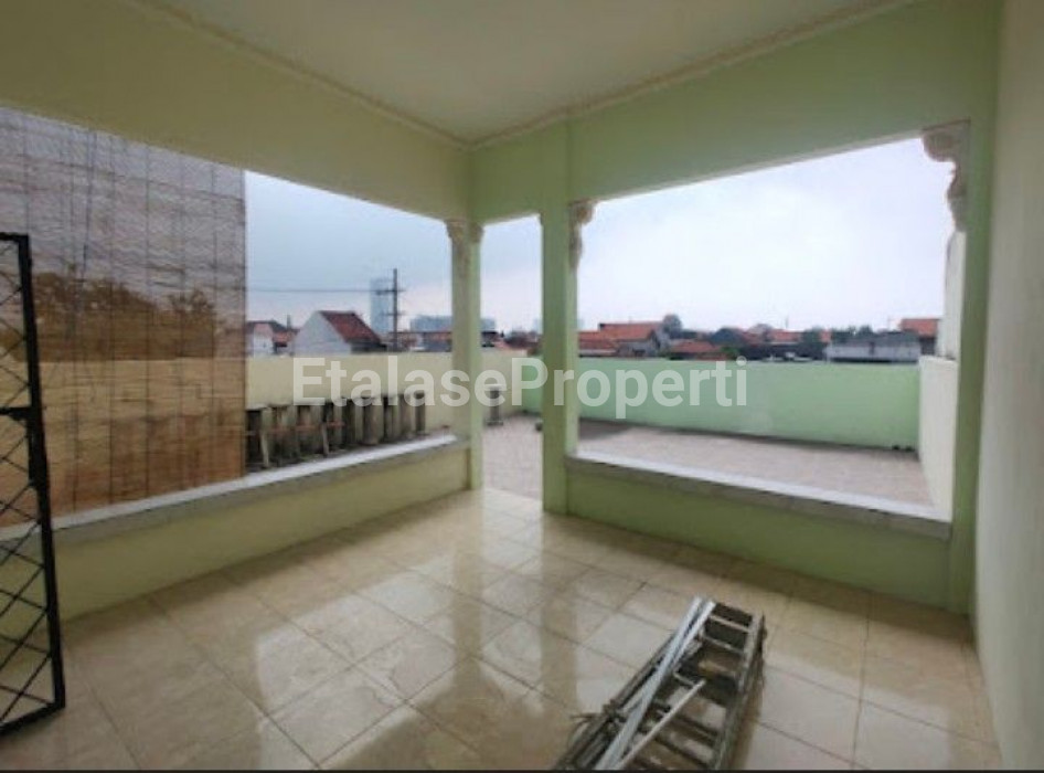 Foto properti Disewakan Rumah Baru 2 Lantai Ngagel Mulyo 6