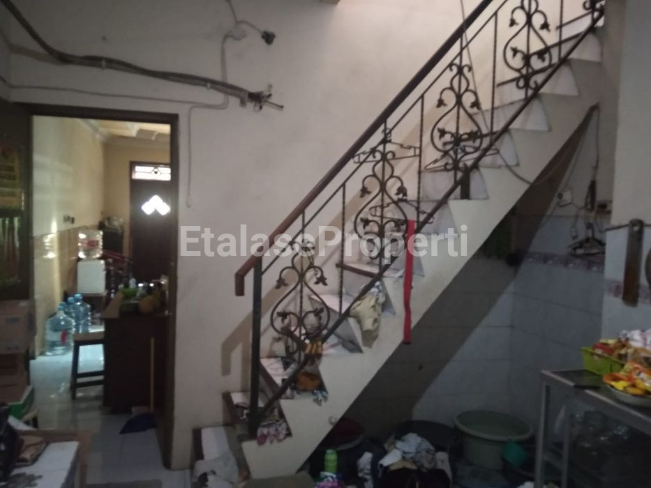 Foto properti JUAL RUMAH DI JL DUKUH KUPANG BARAT, SURABAYA BARAT 2