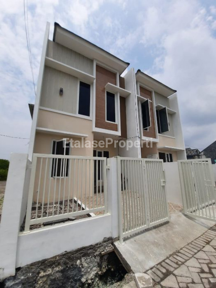 Foto properti Rumah Baru 2 Lantai Dengan Desain Modern Minimalis  SMART HOME CONCEPT Di Perumahan Gunung Anyar Modern 1