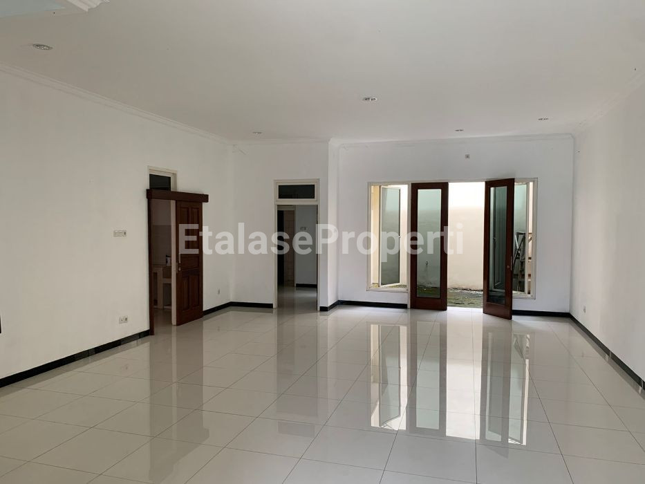 Foto properti TURUN HARGA! Jual Cepat Rumah Manyar Kartika 4